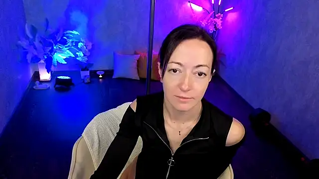 kimberlyray777 online show from July 11, 2026, 7:08 am