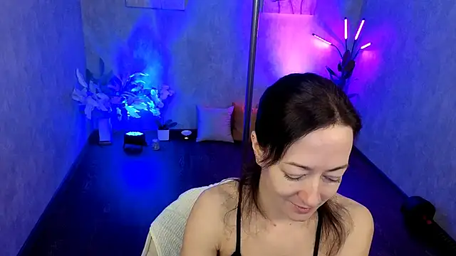 kimberlyray777 online show from April 12, 2026, 6:16 am