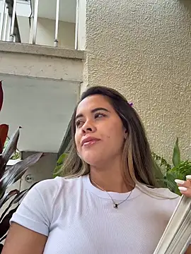 Emilia Bakerr online show from June 26, 2026, 8:25 pm