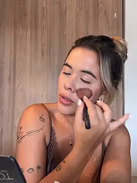 Emilia Bakerr online show from July 4, 2026, 7:40 pm