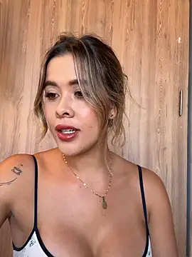 Emilia Bakerr online show from July 8, 2026, 7:58 pm