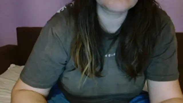 Lucinka1 online show from March 26, 2026, 5:33 pm