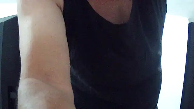 Snapshot of simpatico1000 chatting on March 27, 2026, 1:36 am simpatico1000 online show from March 27, 2026, 1:36 am