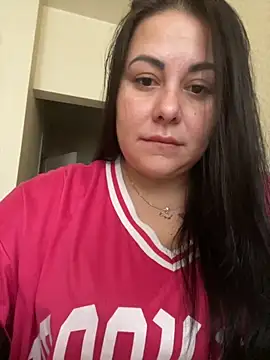 Snapshot of DaisyStreet chatting on October 26, 2025, 8:15 am DaisyStreet online show from October 26, 2025, 8:15 am