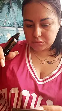 Snapshot of DaisyStreet chatting on October 7, 2025, 12:28 pm DaisyStreet online show from October 7, 2025, 12:28 pm