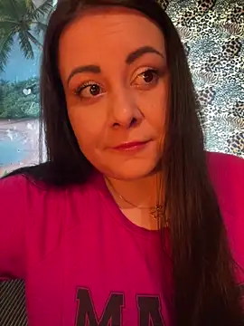 DaisyStreet online show from May 14, 2026, 9:28 am