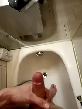 Snapshot of victortt chatting on November 21, 2025, 6:07 pm victortt online show from November 21, 2025, 6:07 pm