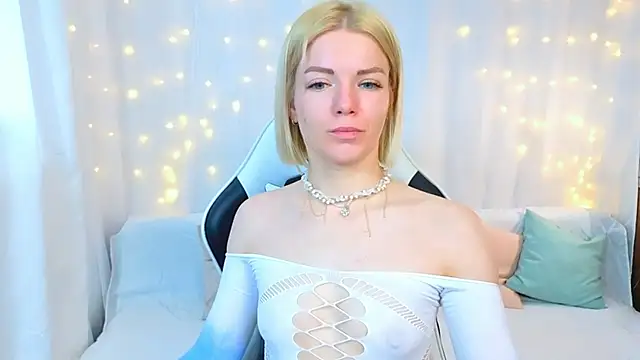 Lily Daviss online show from May 12, 2026, 2:52 am
