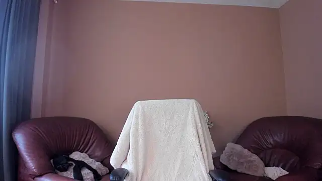 Snapshot of KaylaLaine chatting on February 28, 2026, 7:52 am KaylaLaine online show from February 28, 2026, 7:52 am