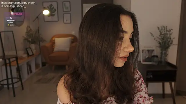 JulietteDee online show from May 1, 2026, 7:52 pm
