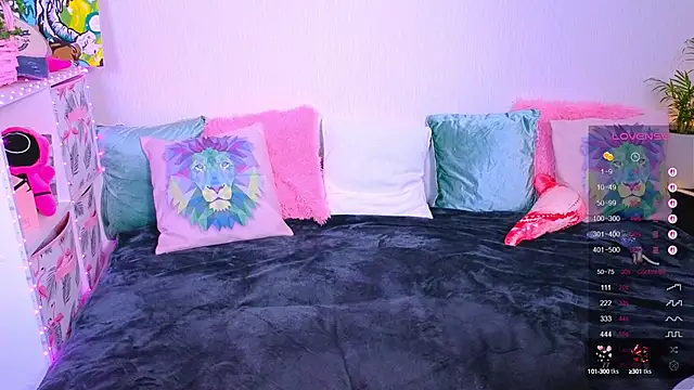 Karen morris online show from October 3, 2025, 9:55 am