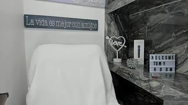 miss danika online show from September 29, 2025, 11:05 am