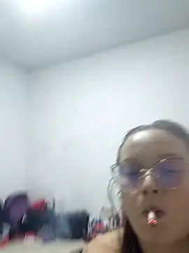 lucyy06 online show from July 11, 2026, 4:02 am