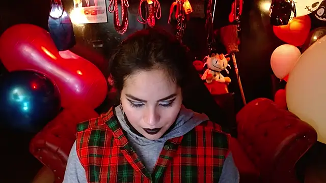 kureiji hentaii online show from October 7, 2025, 12:00 am