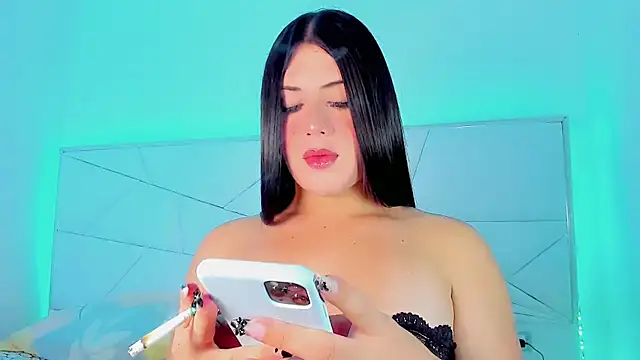Ashlycuute online show from May 8, 2026, 4:38 am