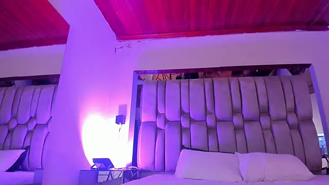 NikkySmiith online show from June 30, 2026, 11:54 am