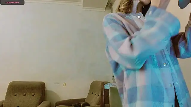 RosaJil online show from February 25, 2025, 3:20 pm