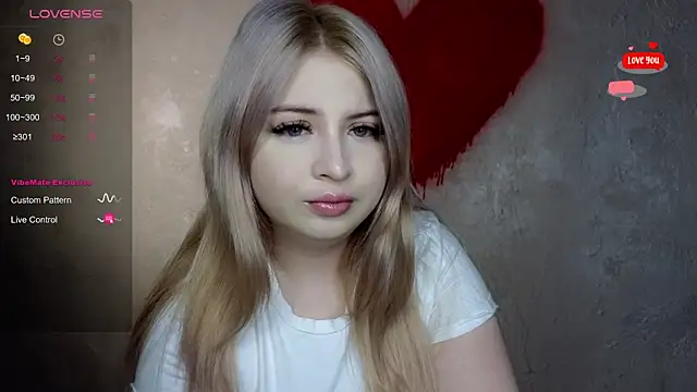 shy blondiee online show from September 19, 2025, 6:01 pm