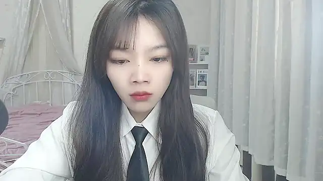 Jenny-Z online show from November 17, 2025, 2:04 am