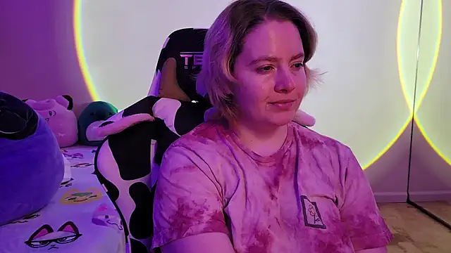 InternetFairy XO online show from February 19, 2025, 4:23 am