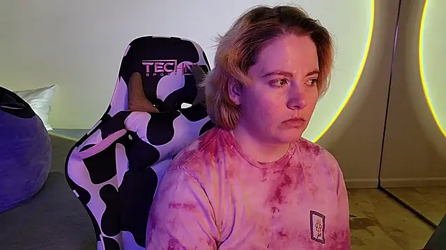 InternetFairy XO online show from January 17, 2025, 4:06 am