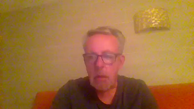 tuggy59 online show from May 5, 2026, 4:15 am