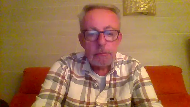 tuggy59 online show from February 10, 2026, 5:39 am