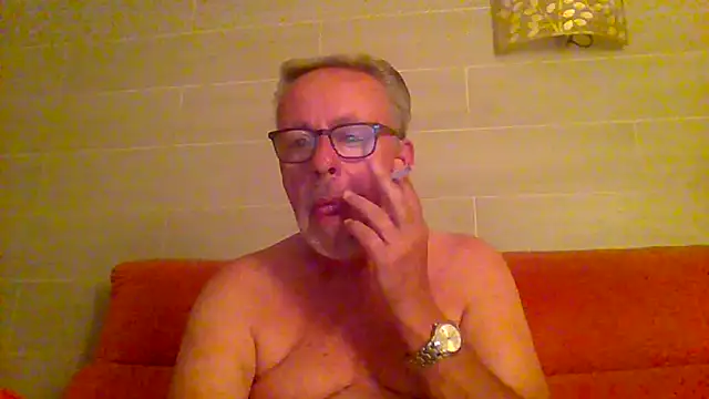 tuggy59 online show from June 6, 2026, 4:07 am
