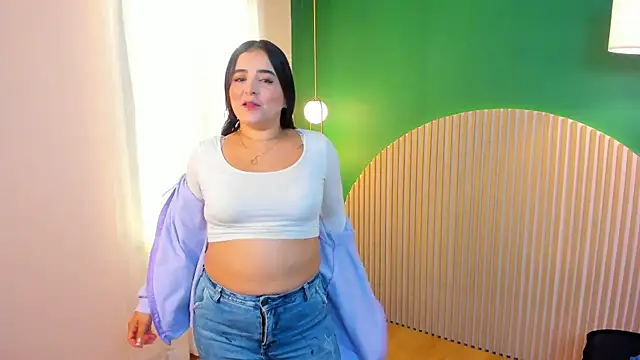 taylor bennet online show from September 30, 2025, 12:22 pm