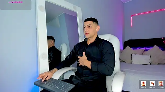 Alex cute77 online show from July 14, 2026, 12:00 pm