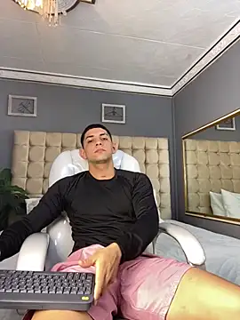 Alex cute77 online show from September 22, 2025, 2:56 pm