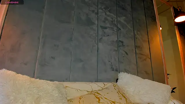 Sassy Teen online show from November 24, 2025, 8:47 am