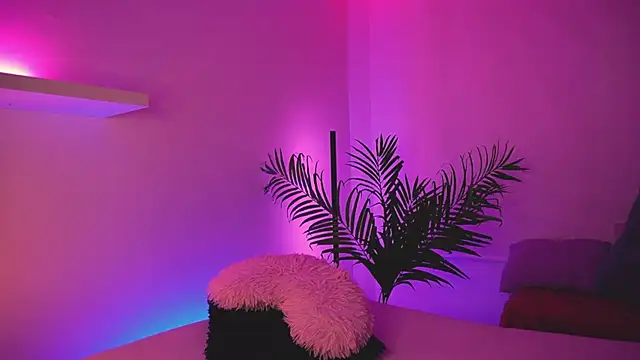 Gloomydoll online show from January 13, 2026, 8:02 pm