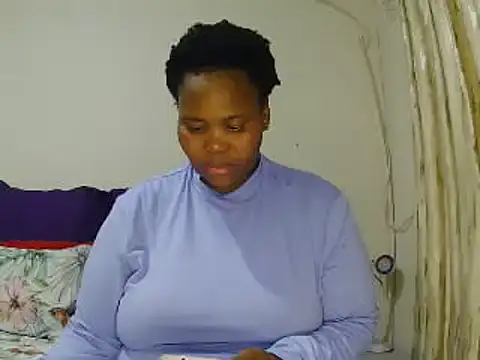 Real1SweetQueen online show from June 18, 2026, 5:07 pm