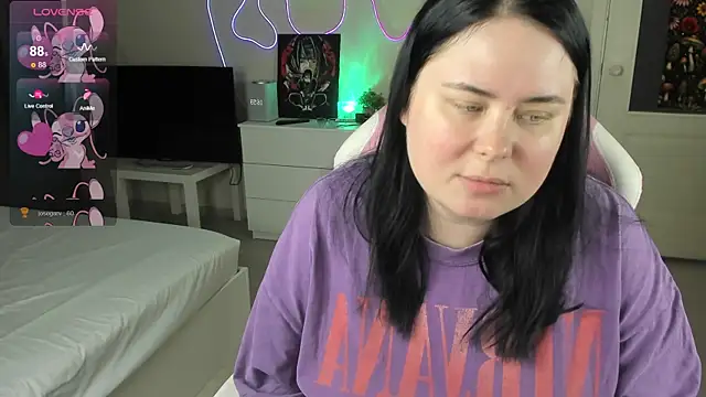 Snapshot of Akemi_BBW chatting on August 6, 2026, 2:01 pm Akemi BBW online show from August 6, 2026, 2:01 pm