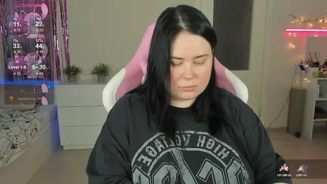 Akemi BBW online show from June 15, 2026, 10:04 am
