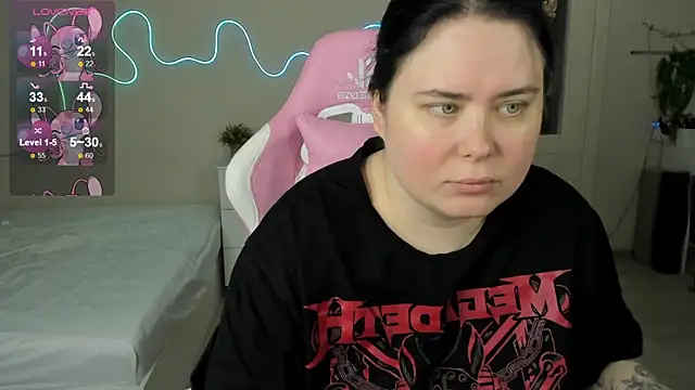 Snapshot of Akemi_BBW chatting on July 7, 2026, 8:07 am Akemi BBW online show from July 7, 2026, 8:07 am