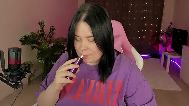 Akemi BBW online show from October 3, 2025, 4:41 pm