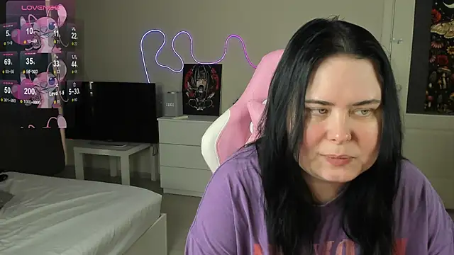 Snapshot of Akemi_BBW chatting on July 24, 2026, 10:11 am Akemi BBW online show from July 24, 2026, 10:11 am