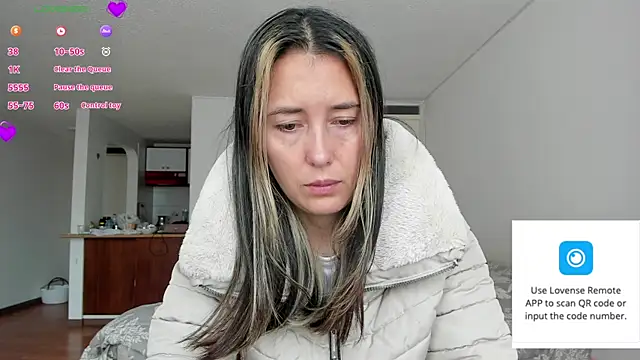 zoe jeane beker online show from March 22, 2026, 6:31 pm