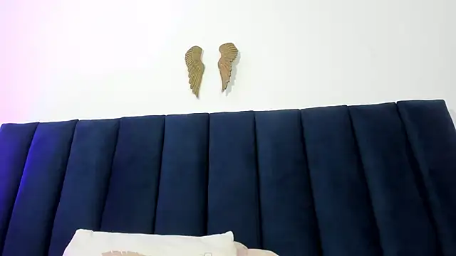 Snapshot of Anette_ chatting on June 4, 2026, 12:54 pm Anette online show from June 4, 2026, 12:54 pm