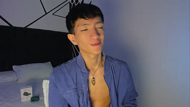 DereckCooperr online show from March 20, 2025, 2:51 am