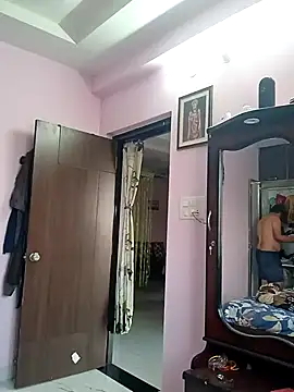 meamodel online show from March 20, 2025, 1:35 am