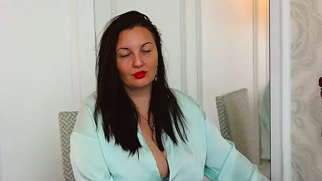 JudithCombs online show from March 18, 2025, 6:50 am