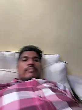 Snapshot of Rishimumbai_hot chatting on June 1, 2026, 11:32 am Rishimumbai hot online show from June 1, 2026, 11:32 am