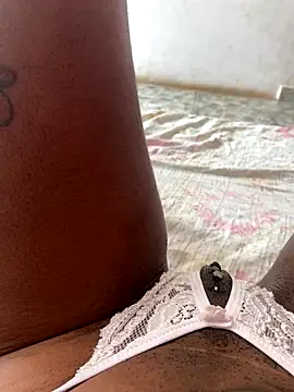 MariaLorenaah online show from October 16, 2025, 4:15 pm