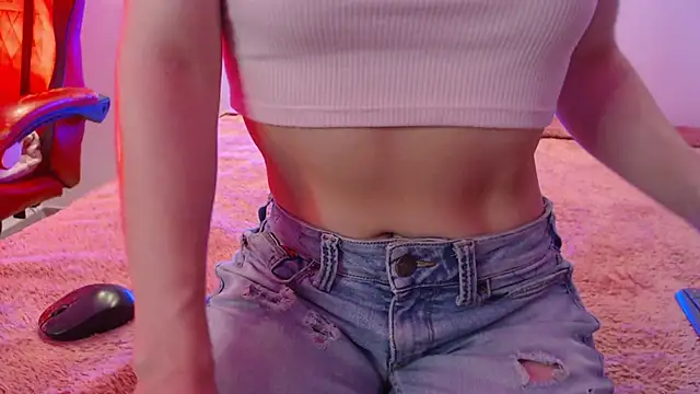 Katy Van online show from October 6, 2025, 9:04 pm