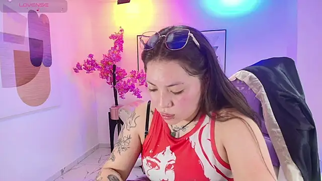 Isa reel online show from October 2, 2025, 7:39 pm