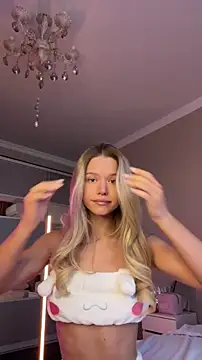 JessIsLove online show from February 6, 2026, 5:03 am