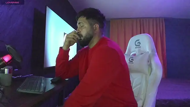 Eduu2322 online show from October 2, 2025, 8:01 pm